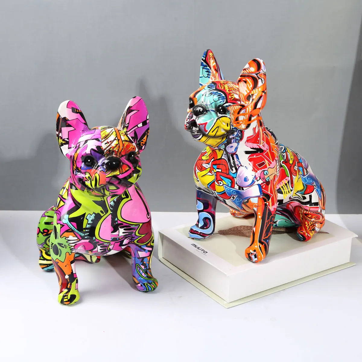 Creative Nordic Painting Art Statue